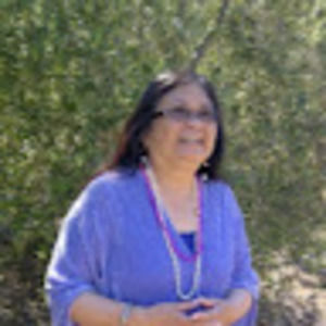 Meet your Posher, Leslie